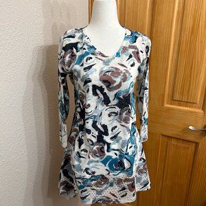 Cubism Abstract Floral Tunic Cutout Detail